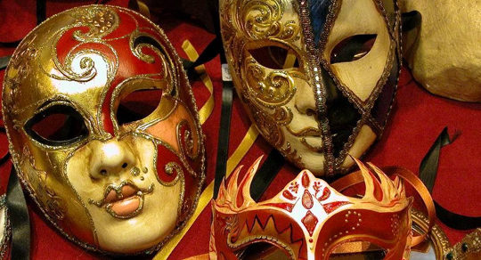 Oslikavanje venecijanskih maski