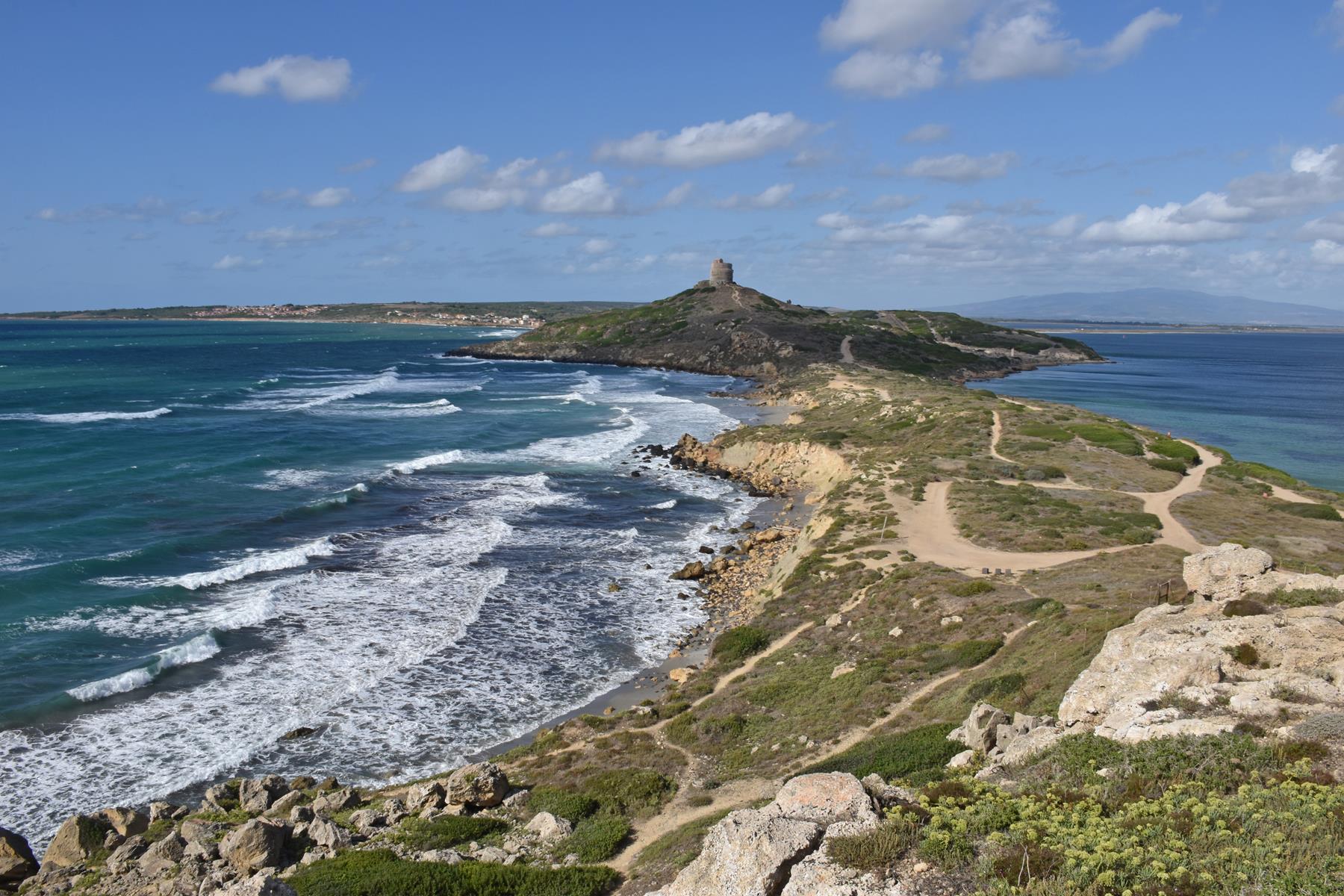 Putnička klasa/Lara Černicki i Stašo Forenbaher: “Sardinija – otok od tristo čuda” Putnička klasa/Lara Černicki i Stašo Forenbaher: “Sardinija – otok od tristo čuda”