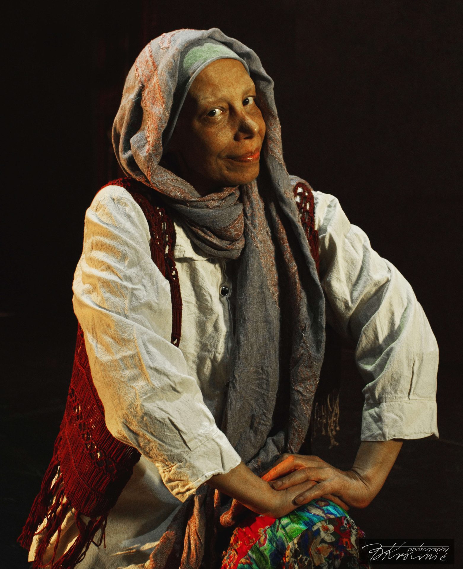 𝑃𝑟𝑒𝑚𝑖𝑗𝑒𝑟𝑎 𝑢 𝑁𝑜𝑐́𝑖 𝑘𝑎𝑧𝑎𝑙𝑖𝑠̌𝑡𝑎 / Predstava “Luđak” 𝑃𝑟𝑒𝑚𝑖𝑗𝑒𝑟𝑎 𝑢 𝑁𝑜𝑐́𝑖 𝑘𝑎𝑧𝑎𝑙𝑖𝑠̌𝑡𝑎 / Predstava “Luđak”