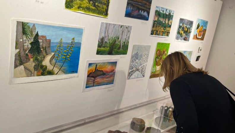 Izložba polaznika likovnih programa CeKaTe-a